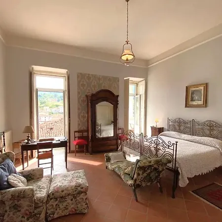 Historical Palace, Panoramic Apartamento Brienza